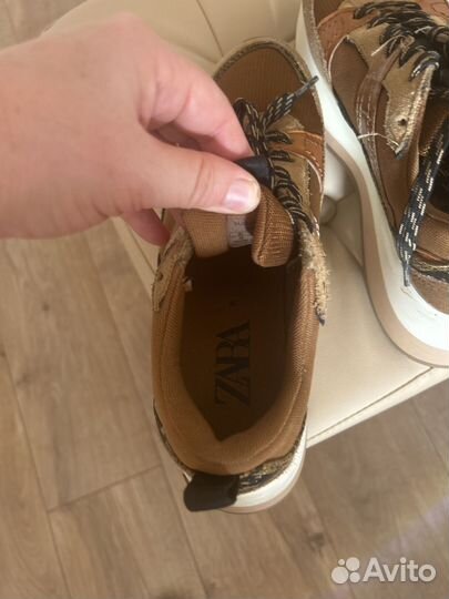 Кроссовки zara женские