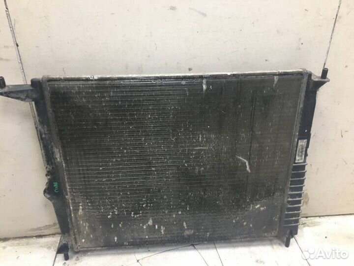 Радиатор системы охлаждения Renault Sandero