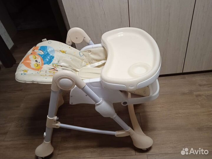 Стульчик для кормления babyton