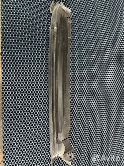 Накладка на крыло лев. перед. Toyota Land cruiser