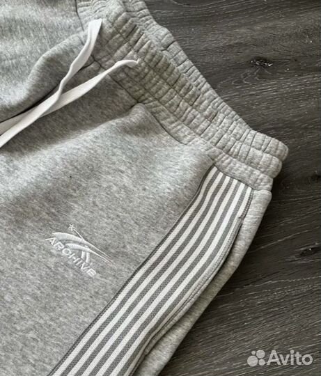 Широкие спортивные штаны jaded london type