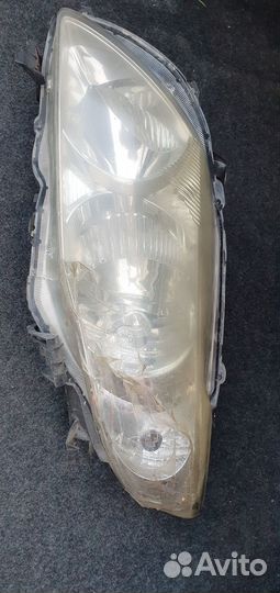 Фара передняя правая тойота королла