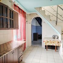 Дом 180 м² на участке 6,2 сот.