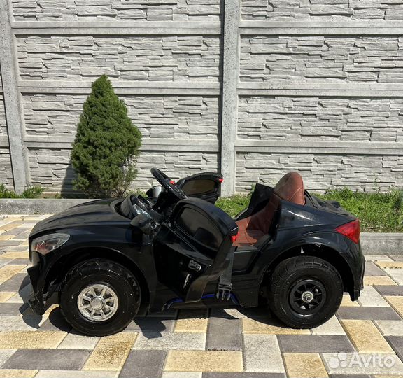 Детский электромобиль и мотоцикл