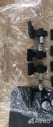 Петли дверные на Tiguan