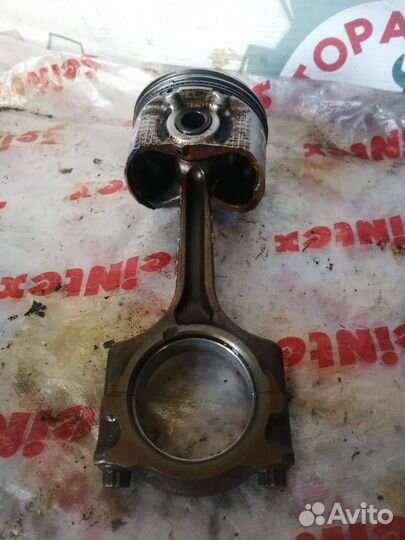 Поршень с шатуном Z6 Mazda 3BK, 1.6