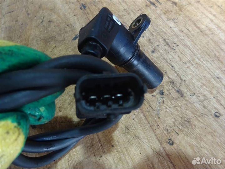 Датчик положения коленвала Opel Omega B 1994-2003