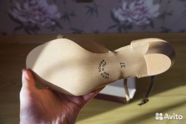 Новые кожаные туфли р.37