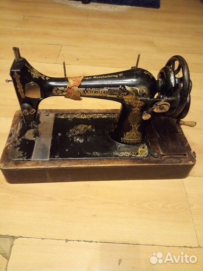 Швейная машинка Зингер ручная