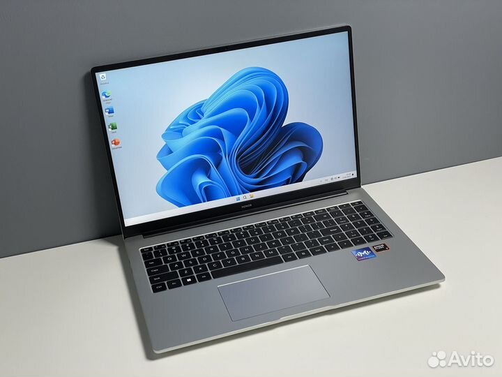 Ноутбук Honor MagicBook 16 Ryzen 5 7640Hs 16/512
