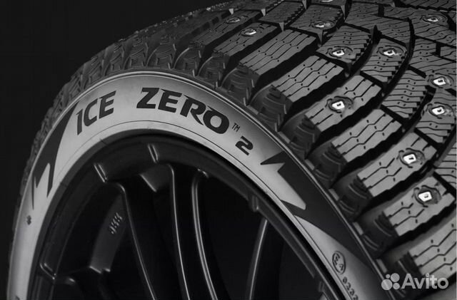 Pirelli Scorpion Ice Zero 2 215/60 R16 99T