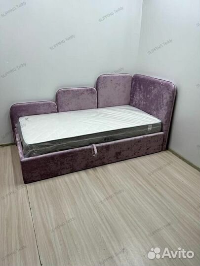 Детская кровать с мягкими бортиками