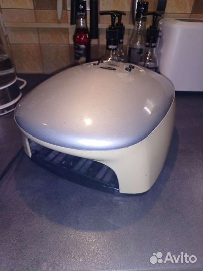 Уф-лампа для маникюра