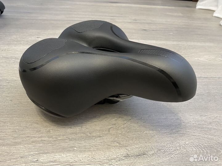 Седло для велосипеда с набором