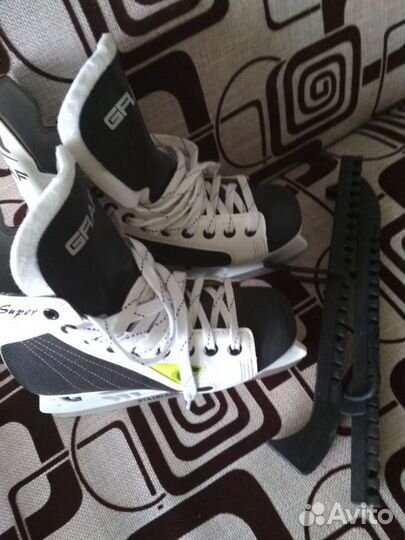 Коньки хоккейные graf