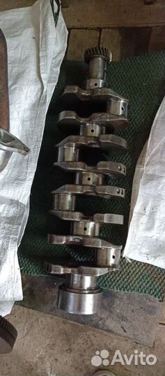 Двигатель FD42 в разборе