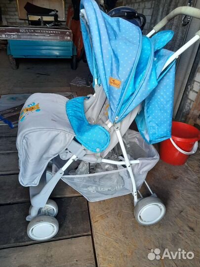 Прогулочная коляска