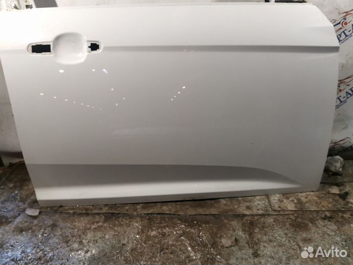 Дверь передняя правая Ford Focus III (2011—2015)