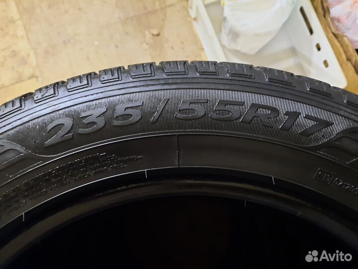 Goodyear EfficientGrip SUV 4x4 235/55 R17 99V