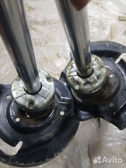 Амортизаторы передние Форд Мондео 5