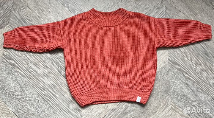 Свитер