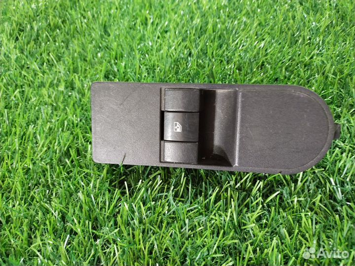 Кнопка стеклоподъемника Opel Zafira (B) II рестайл