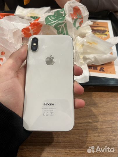 iPhone X, 64 ГБ