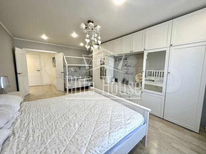 3-к. квартира, 90 м², 10/10 эт.