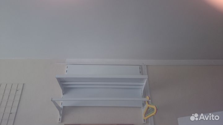 Стеллаж настенный