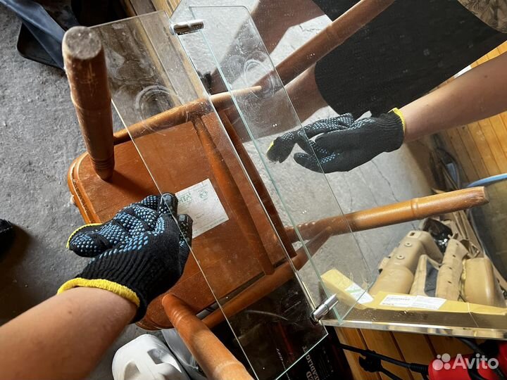 Зеркало с полкой