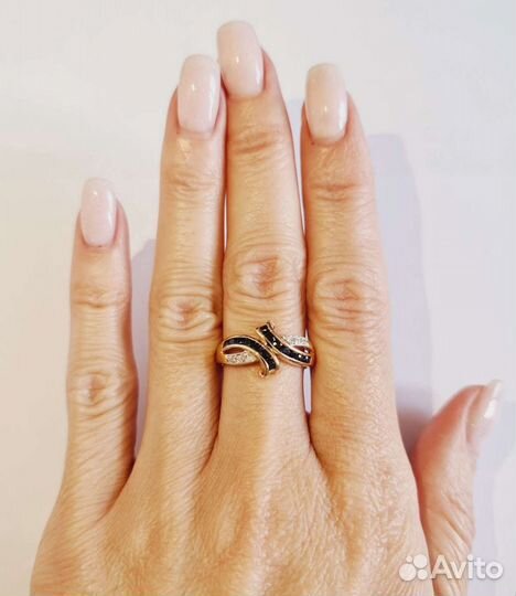 Золотое кольцо с бриллиантами и прир.сапфирами