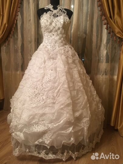 Платье свадебное
