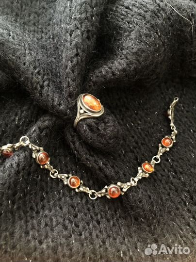 Польцо и браслет черненое серебро, янтарь