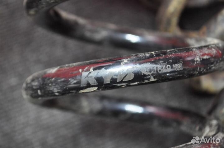 Пружина передняя suzuki Grand Vitara TL52