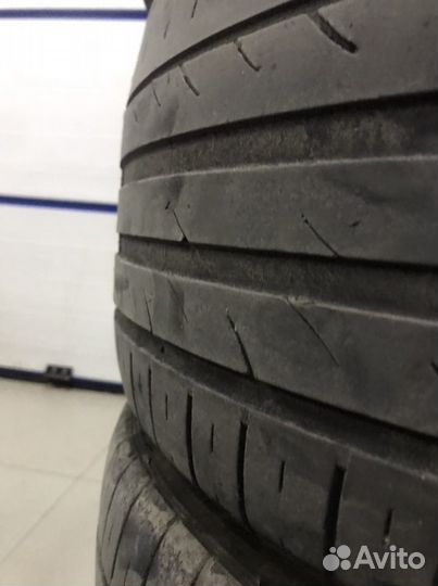 Finixx BT3000 235/35 R18