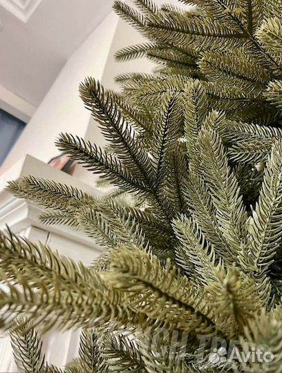 Елка искусственная