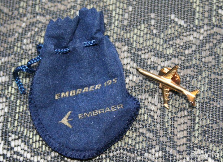 Значки - самолеты авиация иркут мс-21 эмбраер