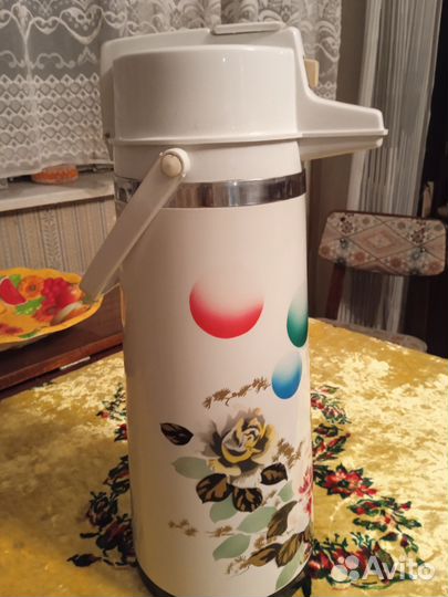 Термос с помпой