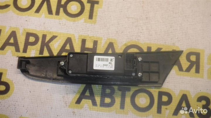 Кнопка стеклоподъемника Mazda Mazda 3 (BK) 2002-2