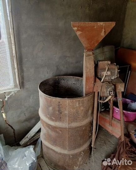 Крупорушка зернодробилка