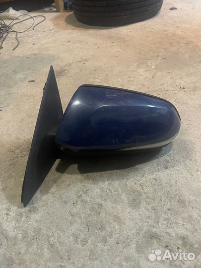Зеркало заднего вида