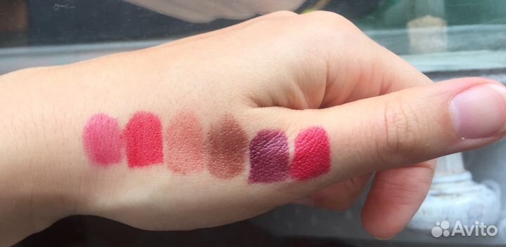 Губная помада Ив Роше