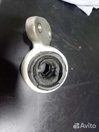 Рычаг передний левый BMW 3 1998-2006