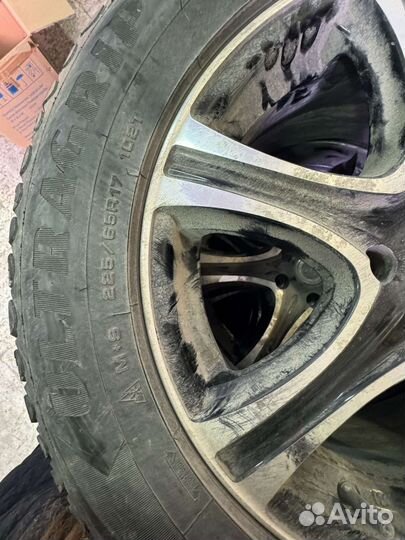 Goodyear UltraGrip Arctic 2 SUV 225/65 106T