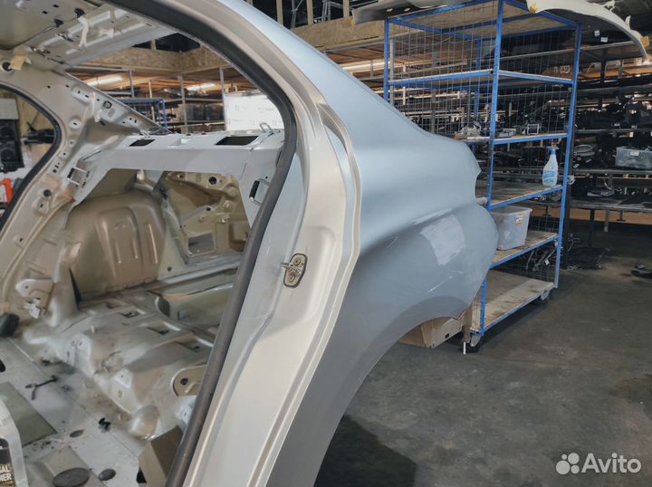 Крыло заднее левое Citroen C 4. Дефект лкп.Седан