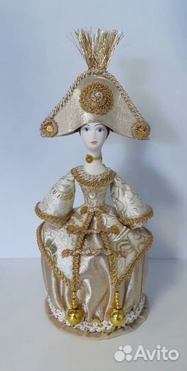 Сувенирная кукла