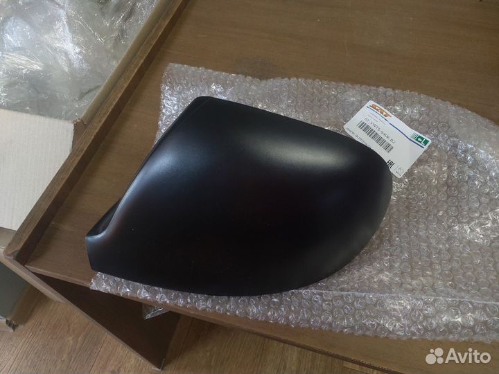 Накладка зеркала VW amarok 10-19, VW transporter T5 03