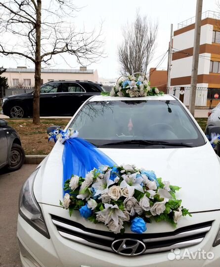 Свадебные украшение на машину