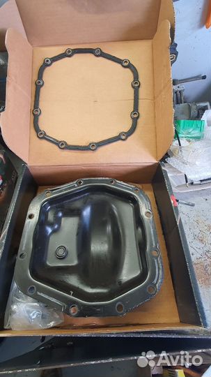 Крышка дифференциала Dana 44, M210