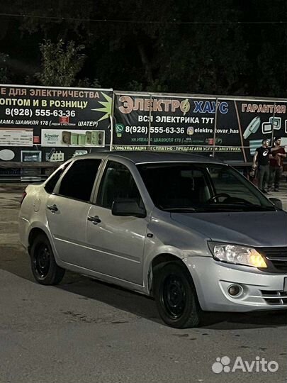 LADA Granta 1.6 МТ, 2012, 335 000 км